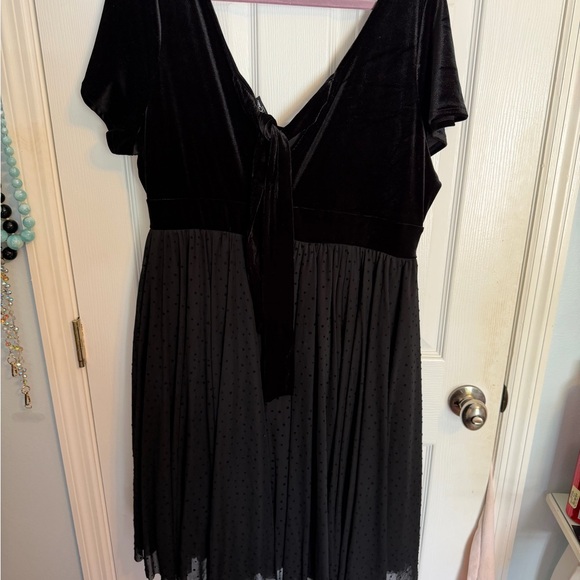 Torrid Retro Chic Black Velvet Dress with Polka Dot Skirt - Picture 6 of 6